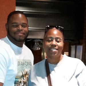 Meet your Posher, Lavette